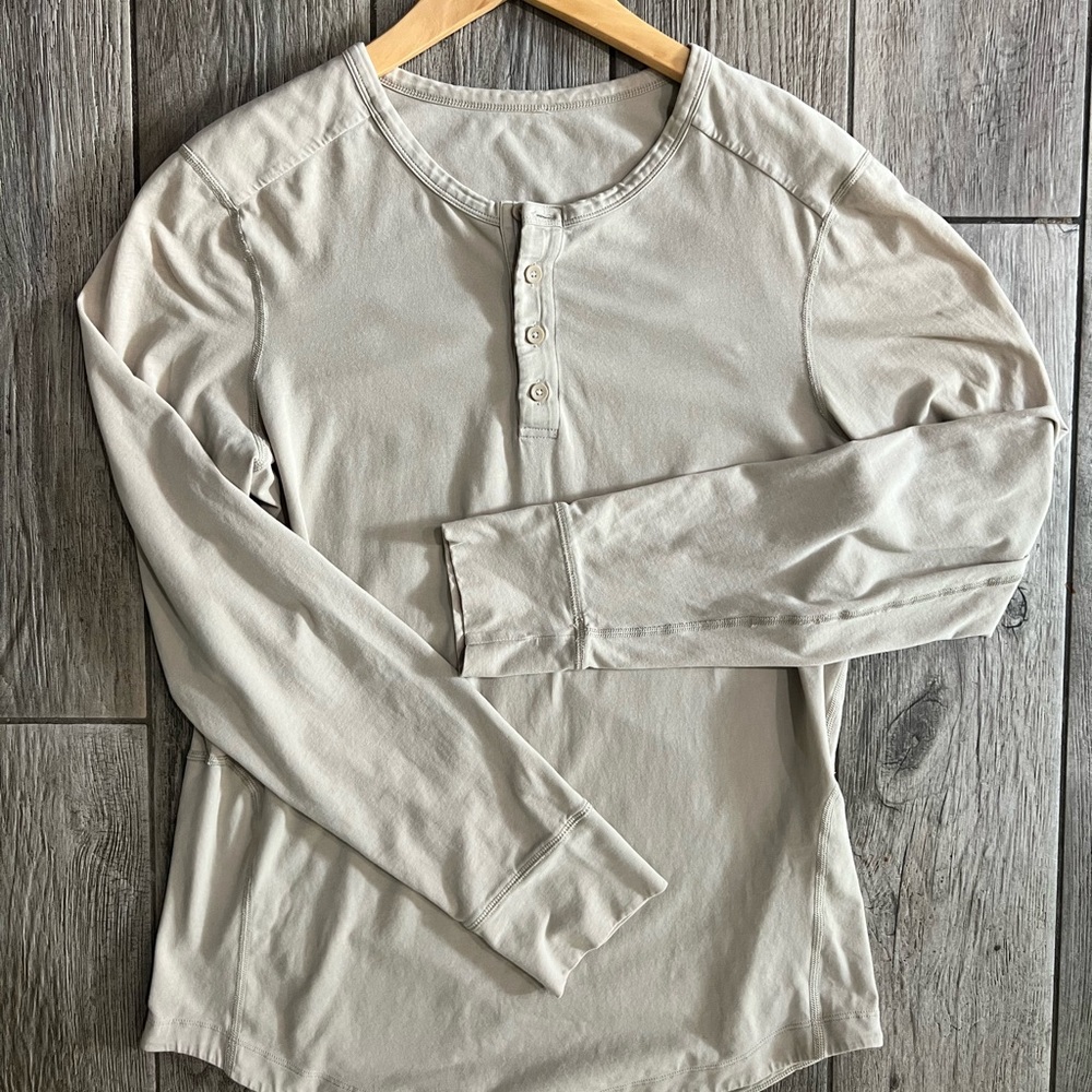 GUC Lululemon Henley